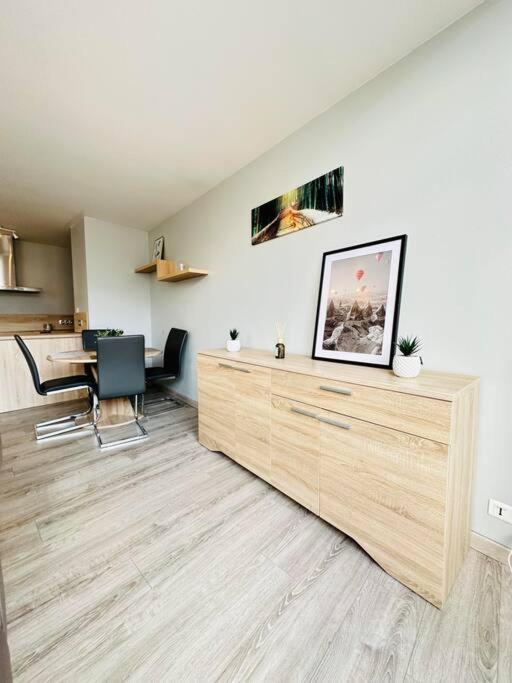 Au Coeur De Bruyeres Apartamento Exterior foto