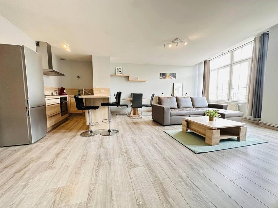 Au Coeur De Bruyeres Apartamento Exterior foto